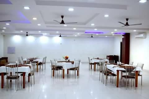 Hotel Rk Residency Satna Exterior foto